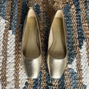 Gold Women's Squared Toe Flats, Size 9.5 (med)